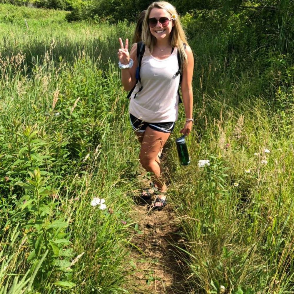 Meet your Posher, Adison